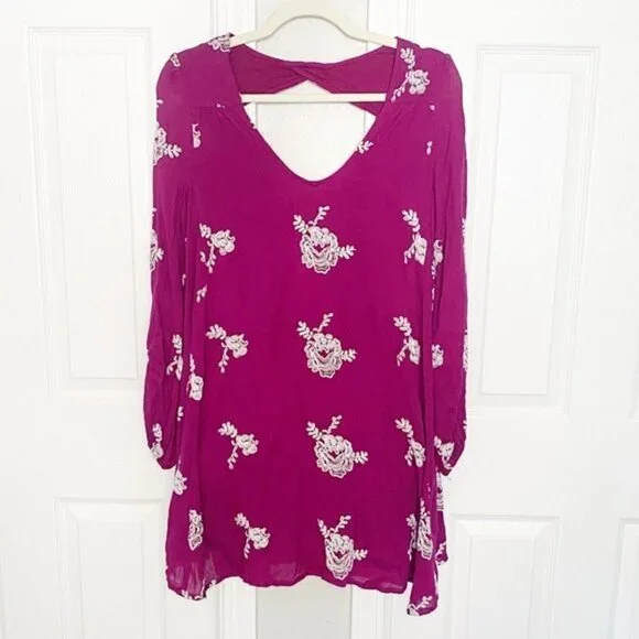 𝅺FREE People Emma Floral Embroidered Tunic Mini Dress in Berry Purple NWT - Picture 3 of 8
